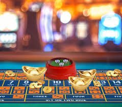 Pengguna 2bet sedang melakukan penarikan dana melalui aplikasi mobile yang mudah digunakan